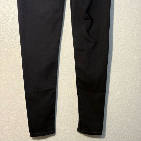 Levi's Black Legging Jeans Sleek Stretchy Fit Women’s 28. - Picture 9 of 14